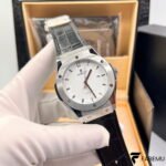 Hublot Classic Fusion Automatic – Titanium – White Opaline Dial – Alligator/Rubber Strap