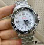 Omega Seamaster Diver 300M Co‑Axial Master Chronometer – Stainless Steel – White Ceramic Wave Dial – Automatic Luxury Dive Watch