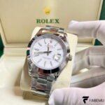 Rolex Datejust – White Dial – Smooth Bezel – Oyster Bracelet – Ref. 126300 / 126200
